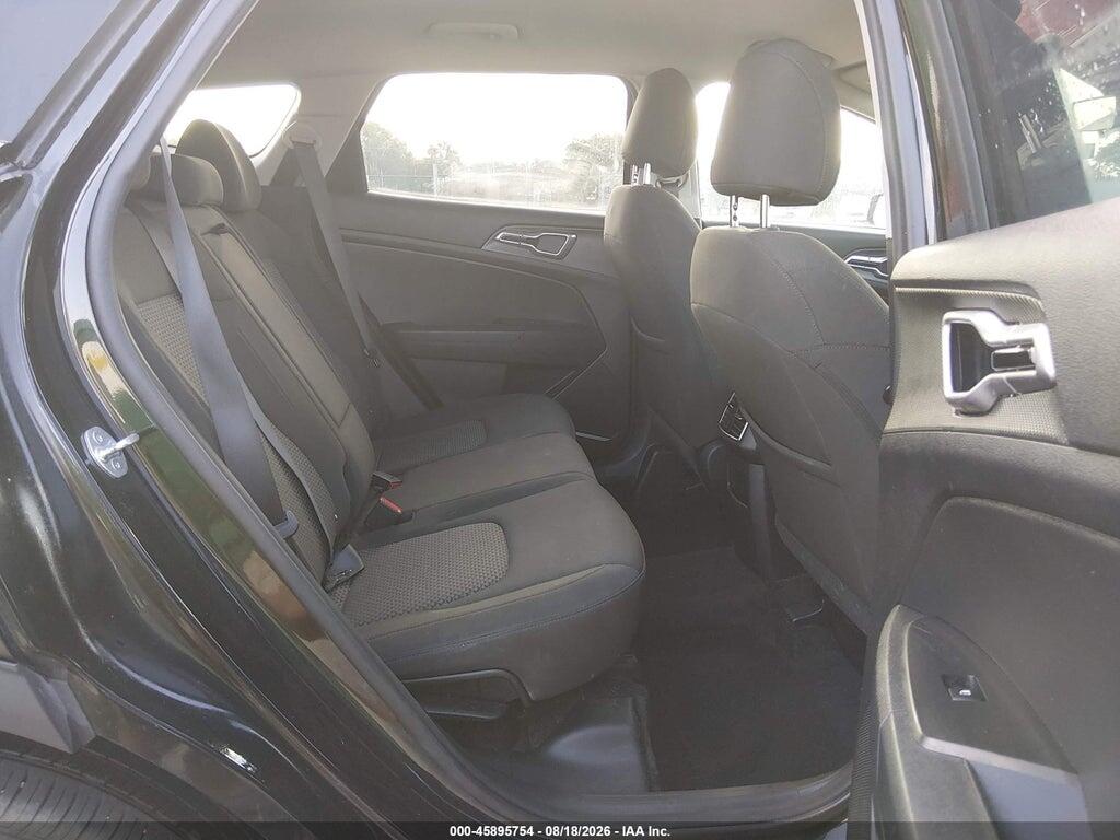 KNDPUCDF7R7213504 2024 KIA SPORTAGE photo no. 8