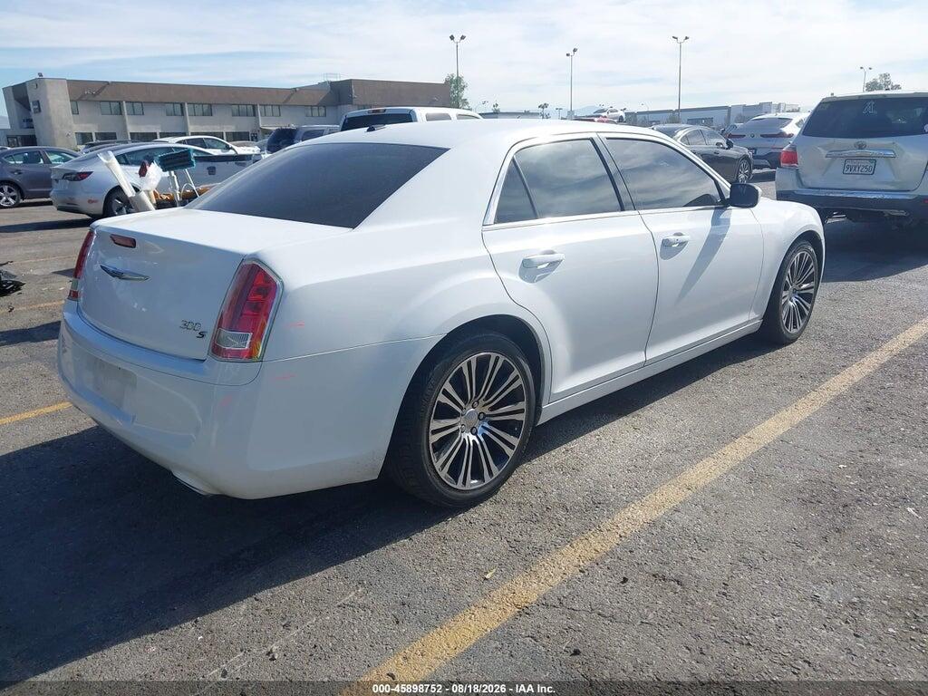 2C3CCABG5DH580954 2013 CHRYSLER 300 photo no. 4