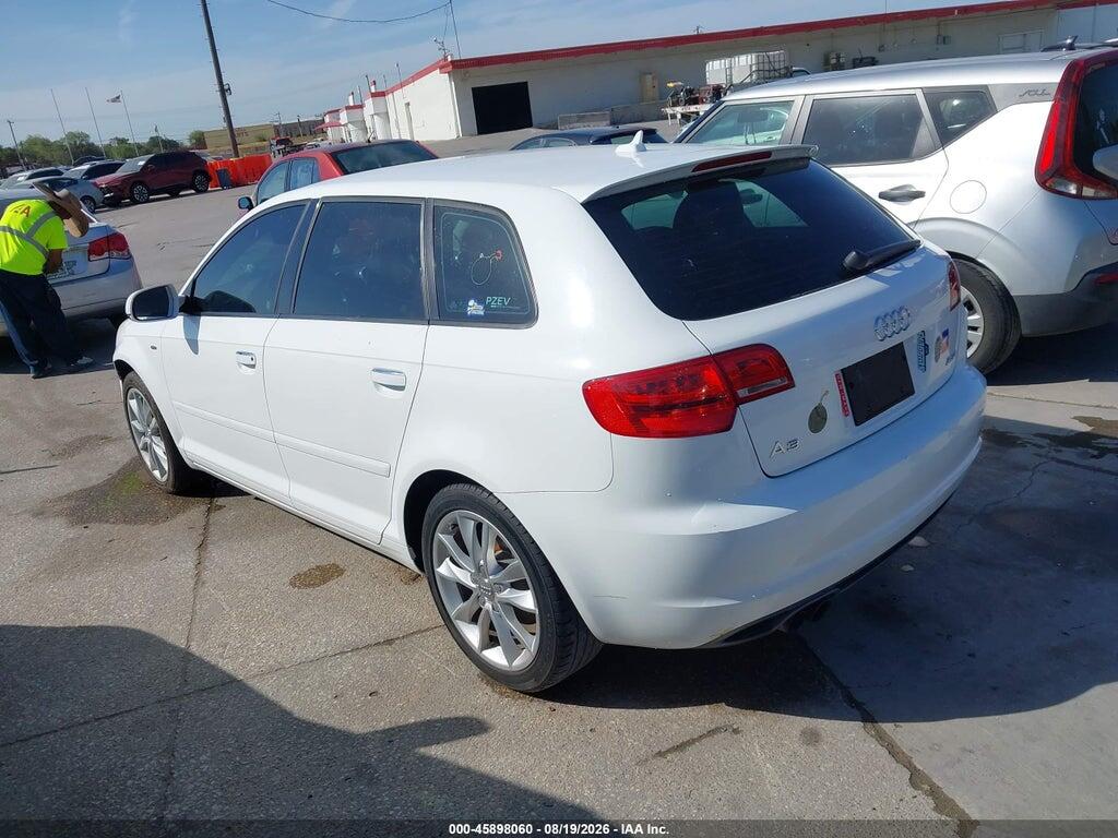 WAUBEAFM6DA003489 2013 AUDI A3 photo no. 3
