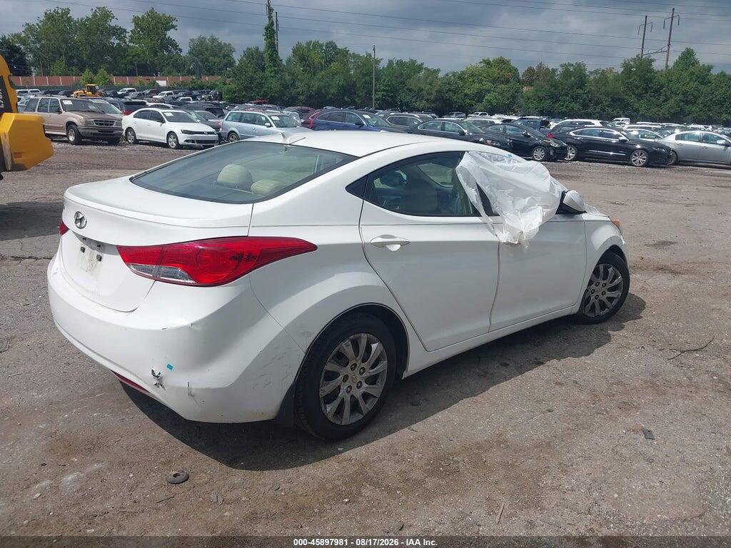 5NPDH4AE3DH178439 2013 HYUNDAI ELANTRA photo no. 4