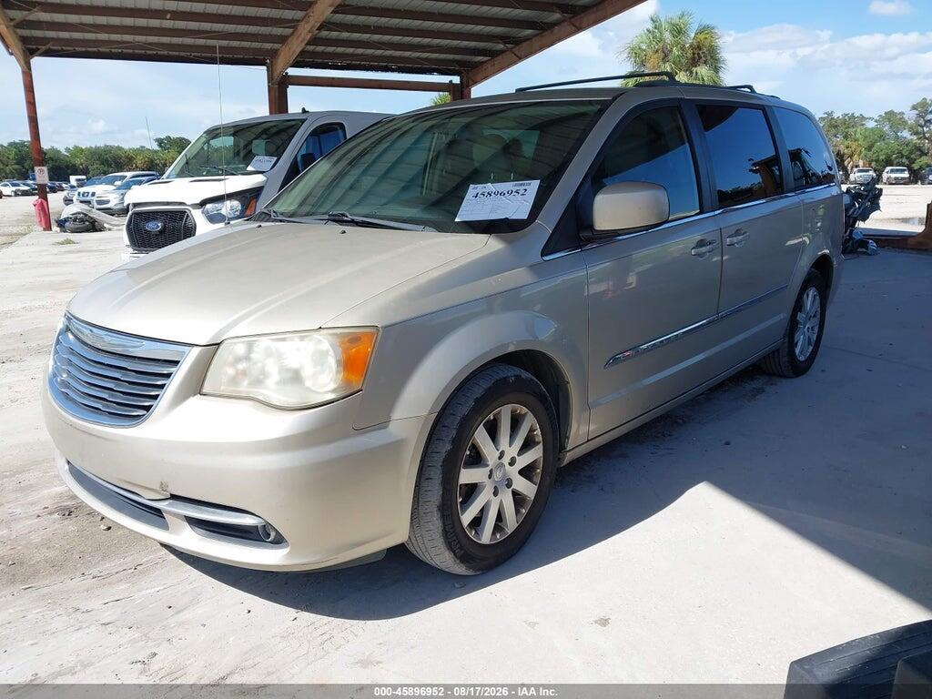 2C4RC1BG4DR737499 2013 CHRYSLER TOWN & COUNTRY photo no. 2