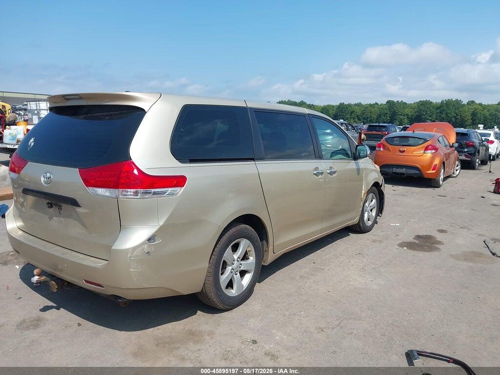 5TDZK3DC5DS355403 2013 TOYOTA SIENNA photo no. 4