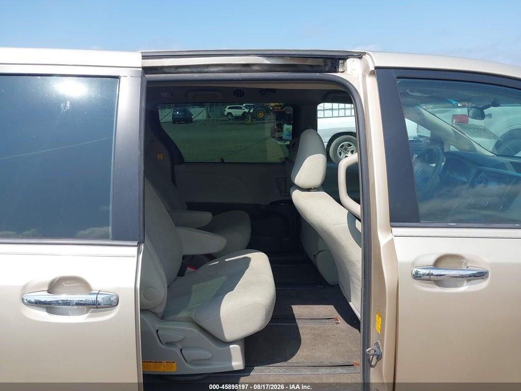 5TDZK3DC5DS355403 2013 TOYOTA SIENNA photo no. 8