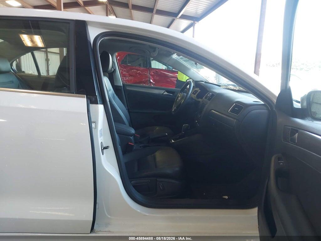 3VWLL7AJ9DM411840 2013 VOLKSWAGEN JETTA photo no. 5