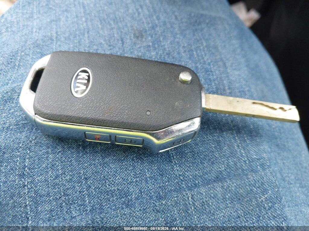 KNDEU2AA2M7217530 2021 KIA SELTOS photo no. 11