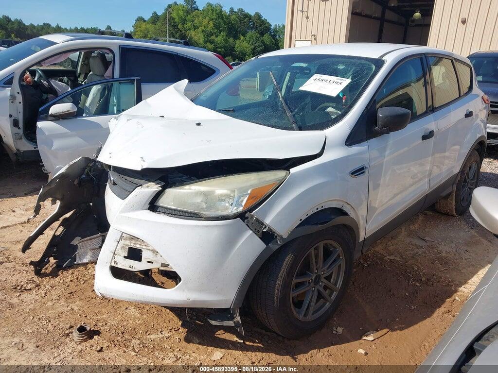 1FMCU0F76DUB36035 2013 FORD ESCAPE photo no. 2