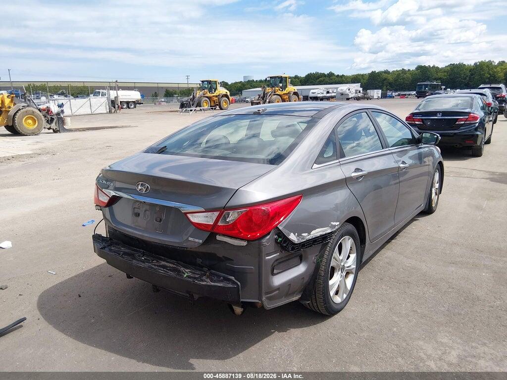 5NPEC4AC7DH560782 2013 HYUNDAI SONATA photo no. 4