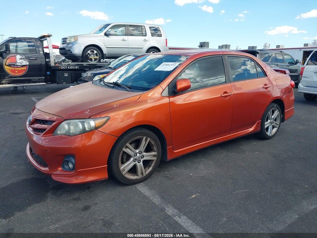 2T1BU4EE0DC085149 2013 TOYOTA COROLLA photo no. 2