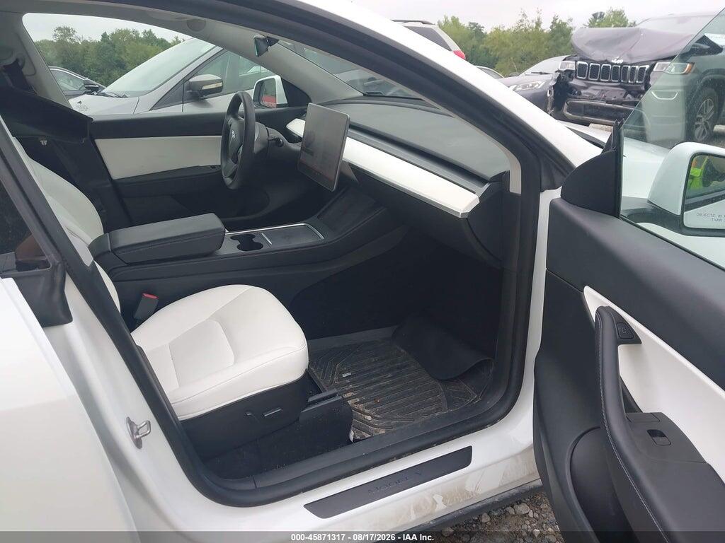 5YJYGDEE4MF305776 2021 TESLA MODEL Y photo no. 5