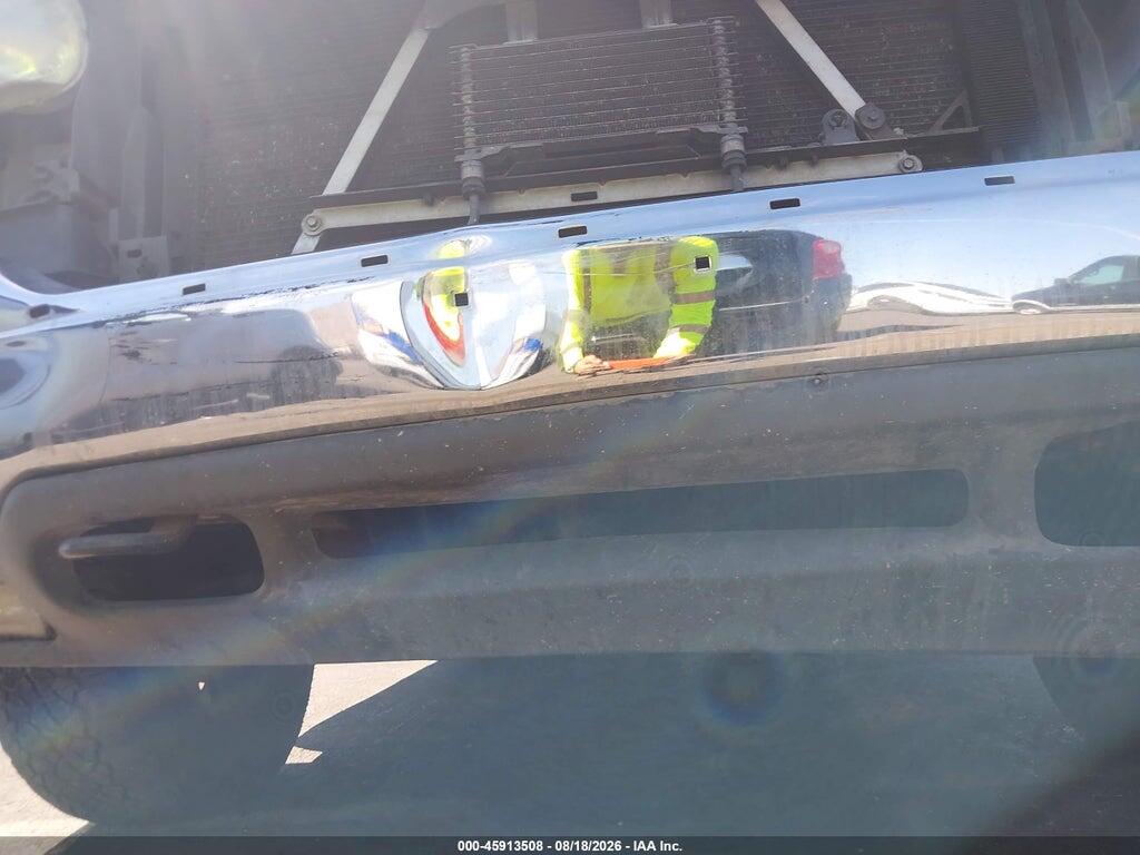 1GKEC13T22R317841 2002 GMC YUKON photo no. 12