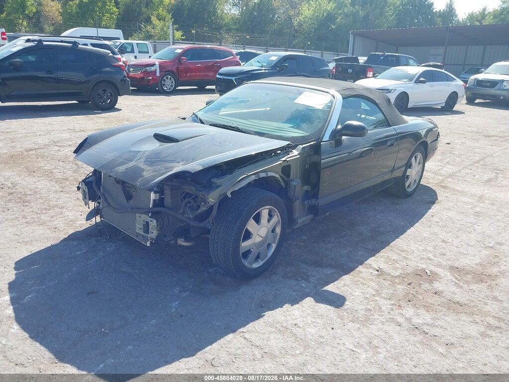 1FAHP60A82Y112274 2002 FORD THUNDERBIRD photo no. 2