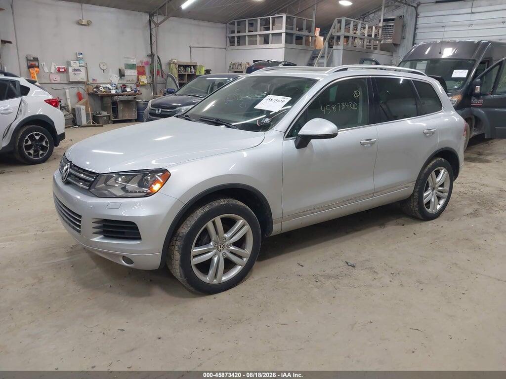 WVGEP9BPXDD007306 2013 VOLKSWAGEN TOUAREG photo no. 2