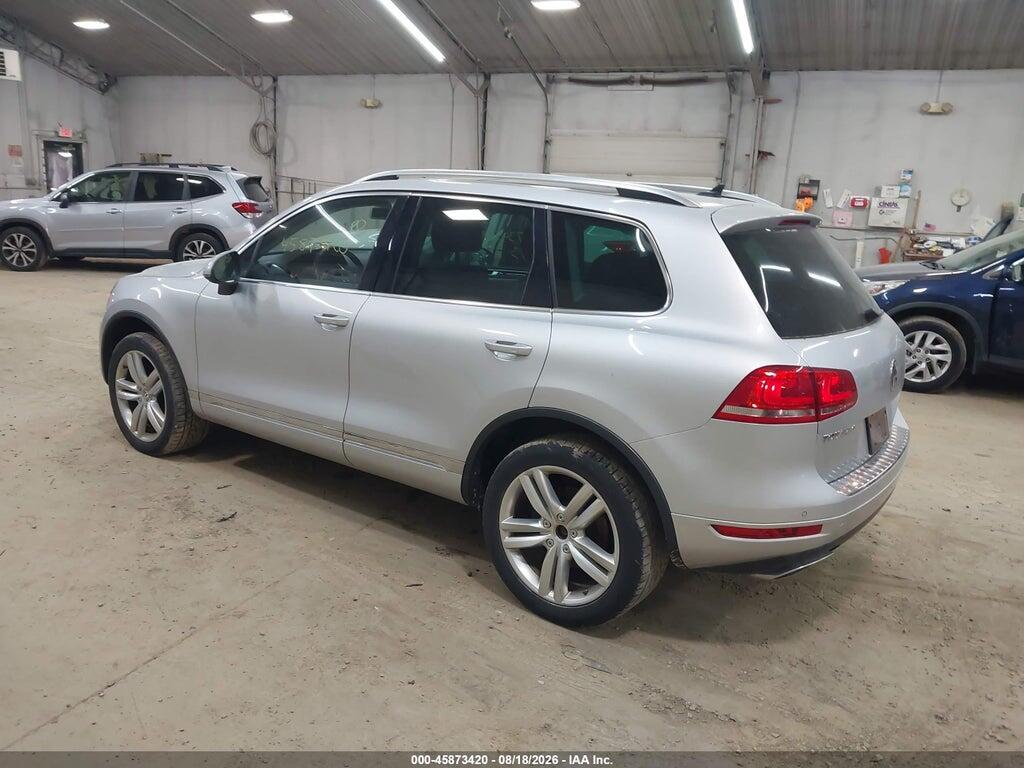 WVGEP9BPXDD007306 2013 VOLKSWAGEN TOUAREG photo no. 3