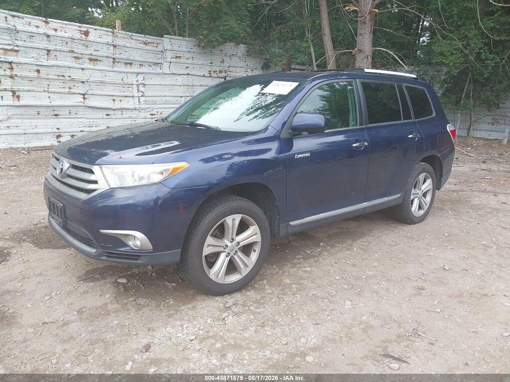 5TDDK3EH8DS245076 2013 TOYOTA HIGHLANDER photo no. 2