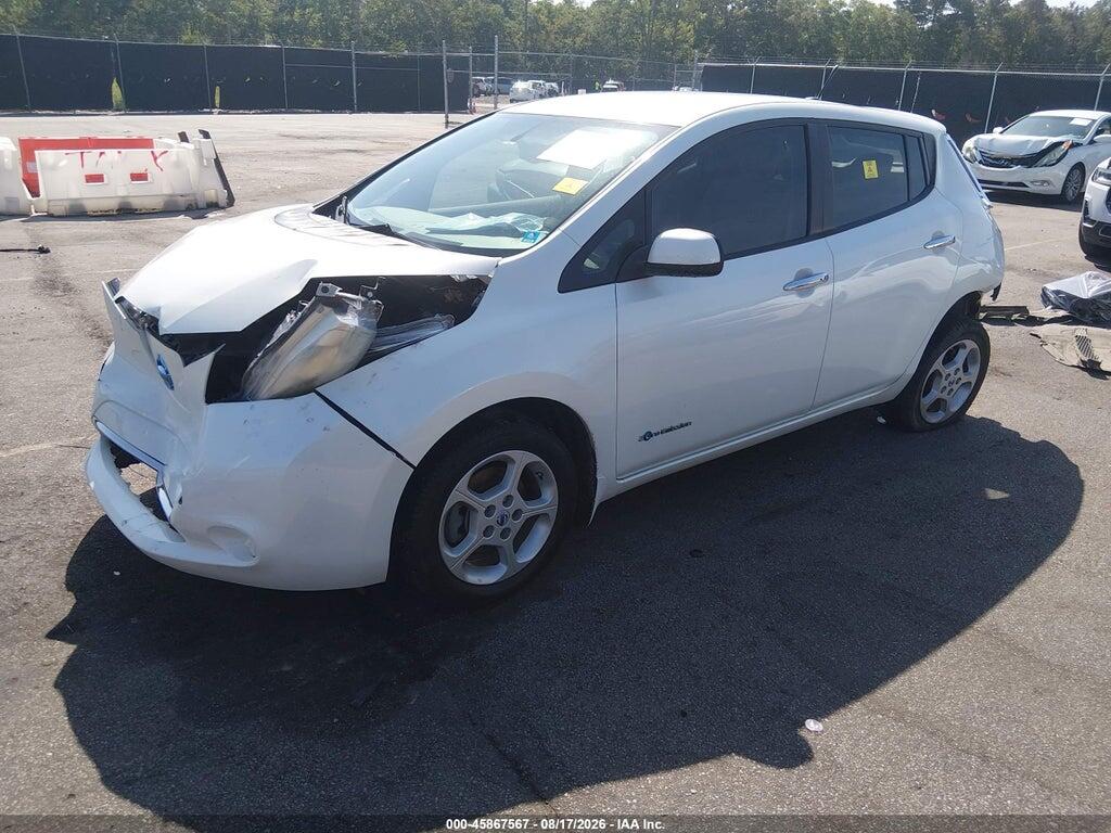 1N4AZ0CP3DC410157 2013 NISSAN LEAF photo no. 2
