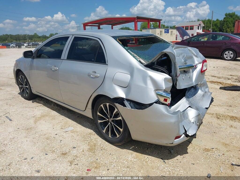 2T1BU4EE3DC988105 2013 TOYOTA COROLLA photo no. 3