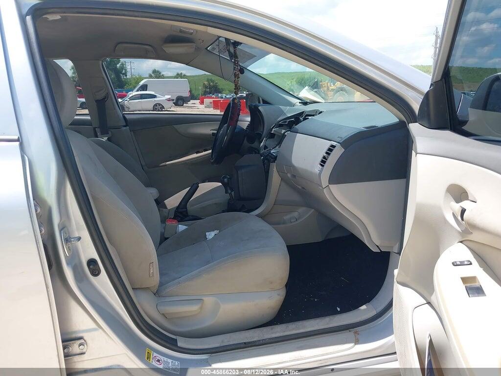 2T1BU4EE3DC988105 2013 TOYOTA COROLLA photo no. 5