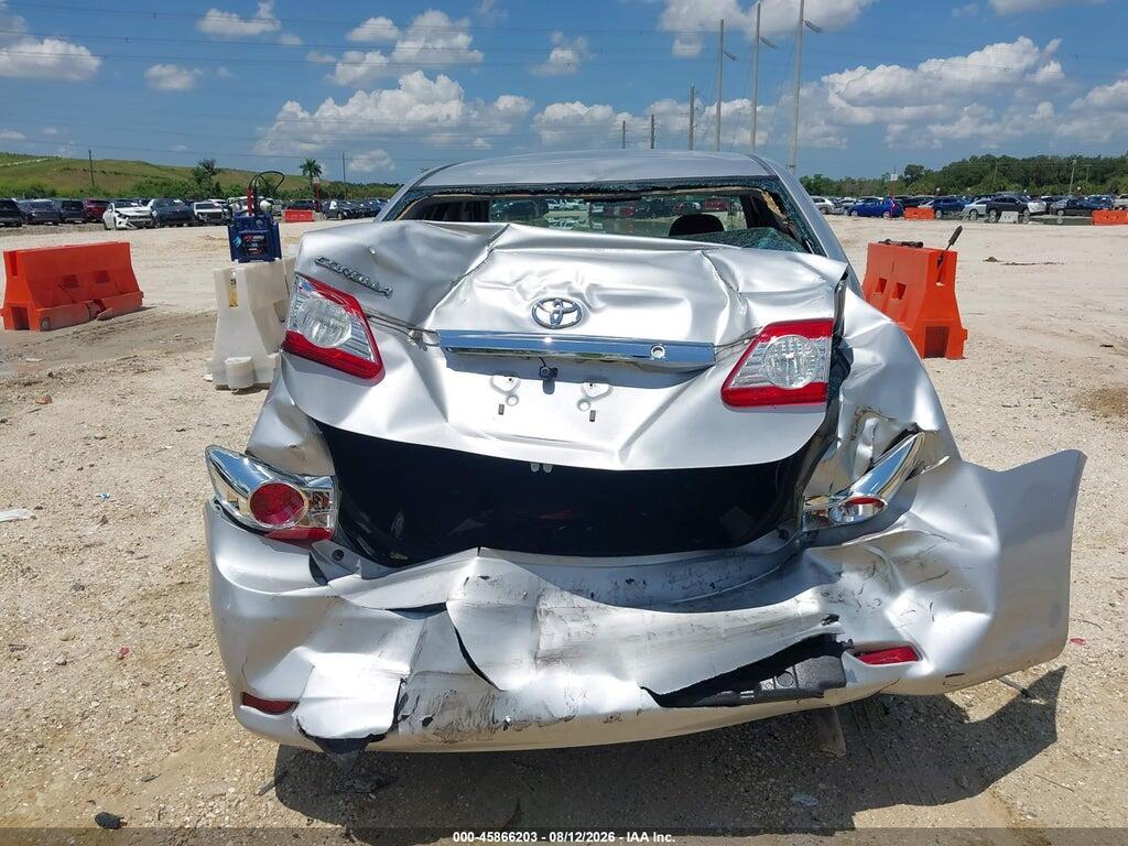2T1BU4EE3DC988105 2013 TOYOTA COROLLA photo no. 6