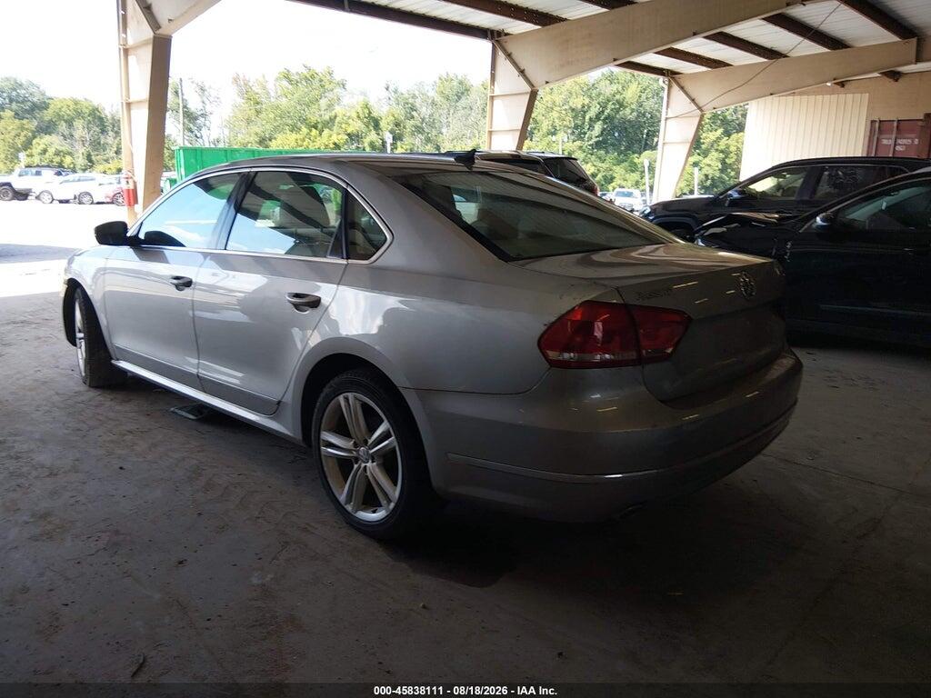 1VWCN7A35DC102332 2013 VOLKSWAGEN PASSAT photo no. 3
