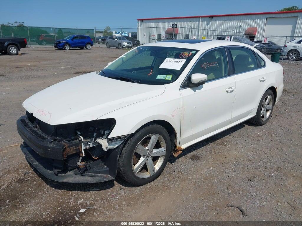 1VWBP7A35DC047841 2013 VOLKSWAGEN PASSAT photo no. 2