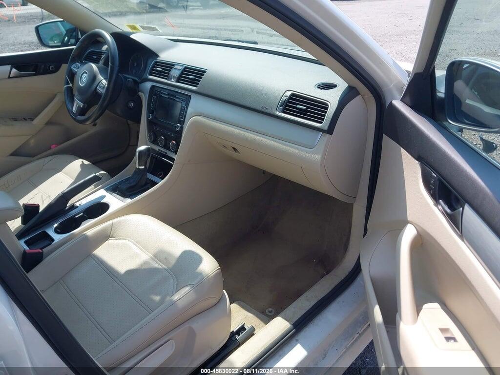 1VWBP7A35DC047841 2013 VOLKSWAGEN PASSAT photo no. 5