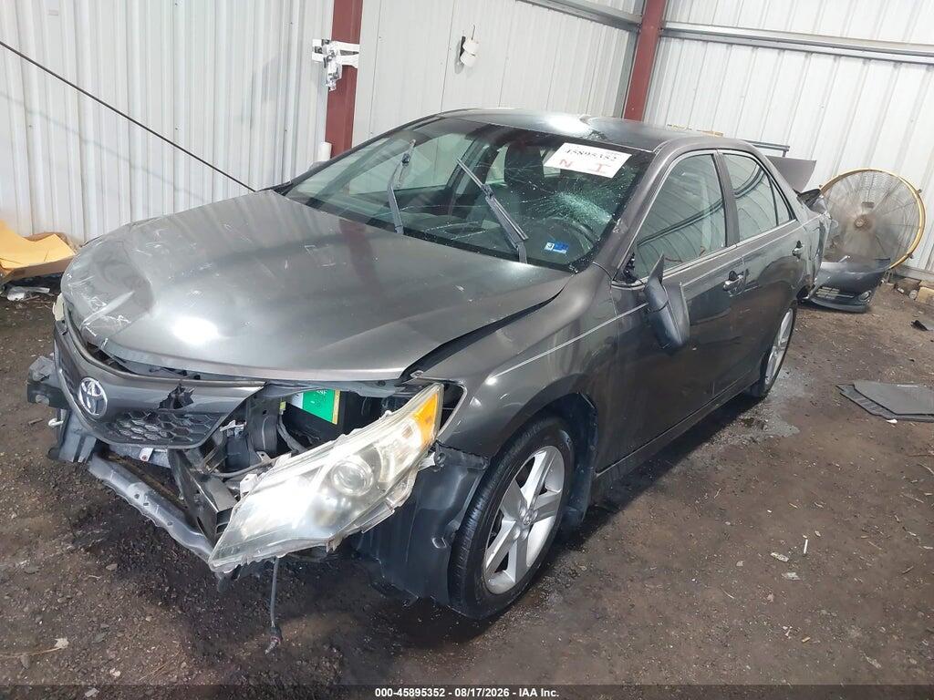 4T1BF1FK3CU136850 2012 TOYOTA CAMRY photo no. 2