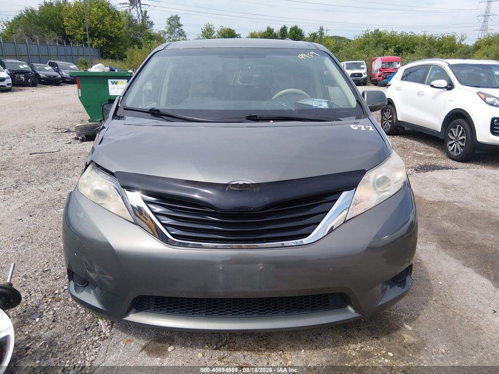 5TDKK3DC8CS207035 2012 TOYOTA SIENNA photo no. 12