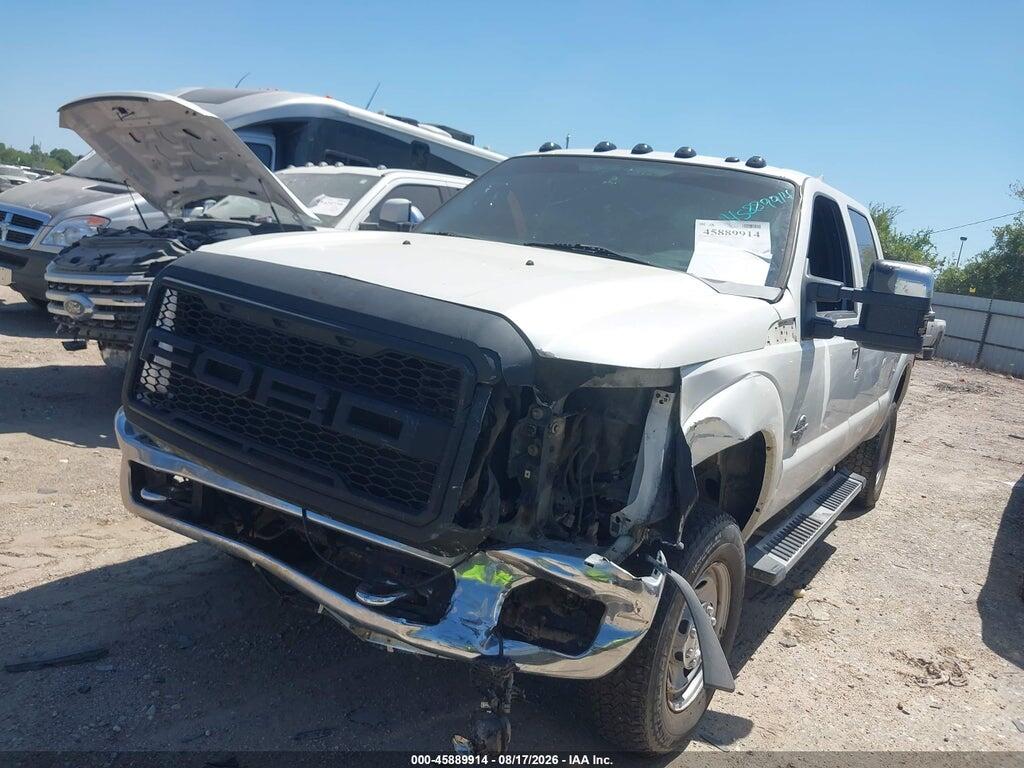 1FT7W2BTXCEB32724 2012 FORD F-250 photo no. 2