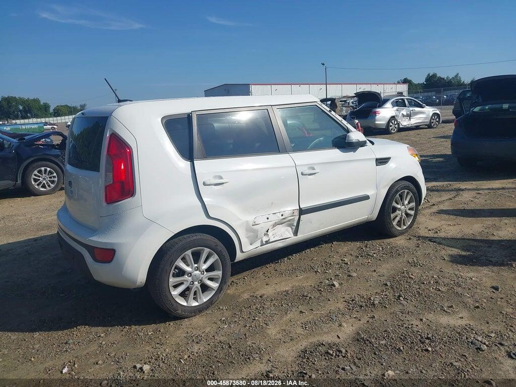 KNDJT2A63C7455348 2012 KIA SOUL photo no. 4