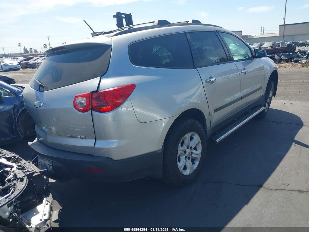 1GNKRFED8CJ178693 2012 CHEVROLET TRAVERSE photo no. 4