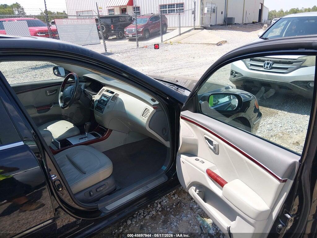 KMHFC46F68A331932 2008 HYUNDAI AZERA photo no. 5