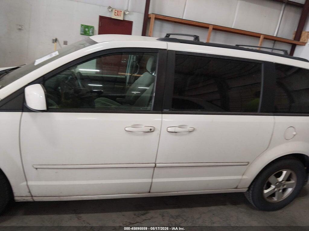 2D4RN3DG7BR680542 2011 DODGE GRAND CARAVAN photo no. 6