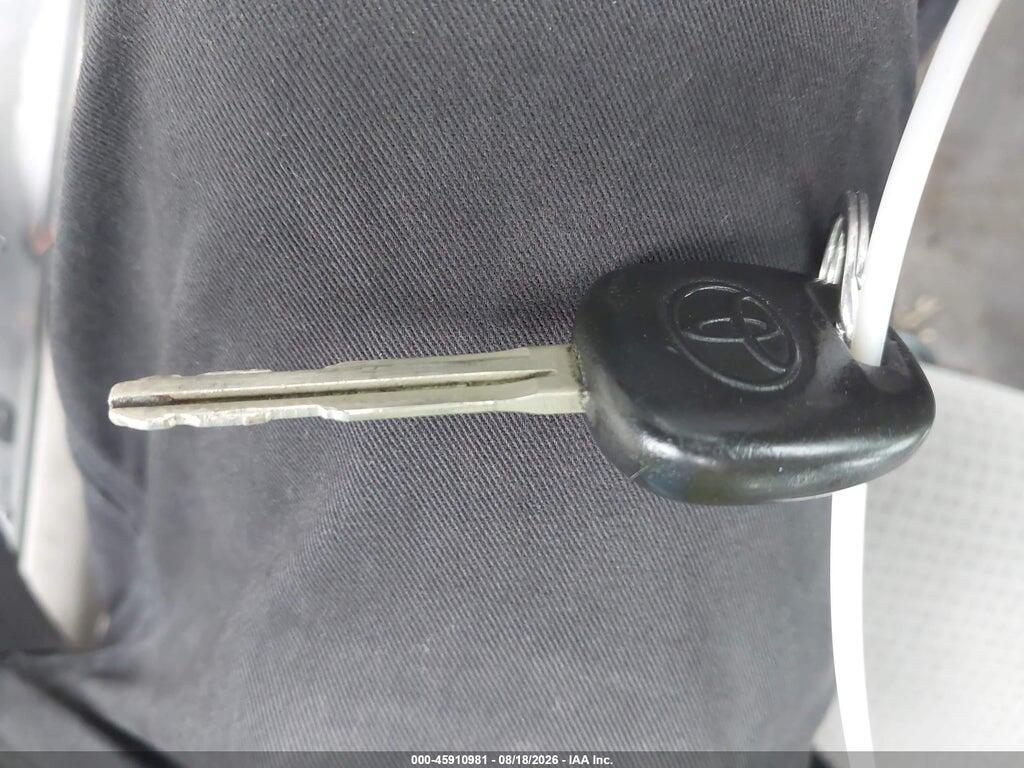 2T1BR32E38C870920 2008 TOYOTA COROLLA photo no. 11