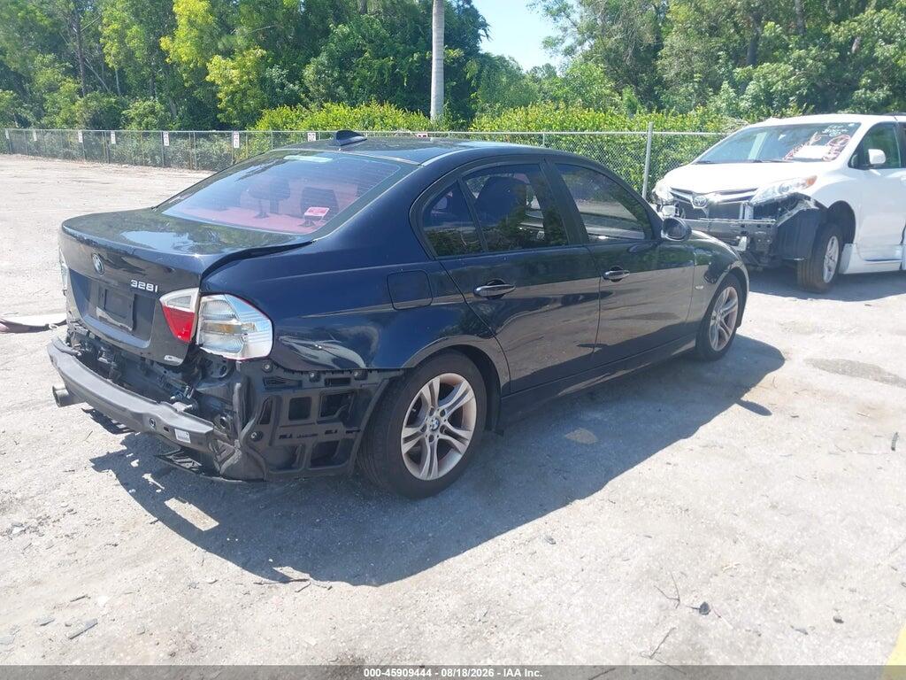 WBAVA37518NL45331 2008 BMW 328I photo no. 4