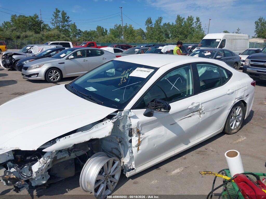 4T1DAACK7SU574135 2025 TOYOTA CAMRY photo no. 12
