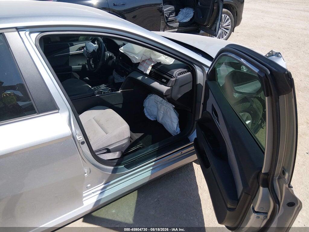 4T1DAACKXSU580768 2025 TOYOTA CAMRY photo no. 5
