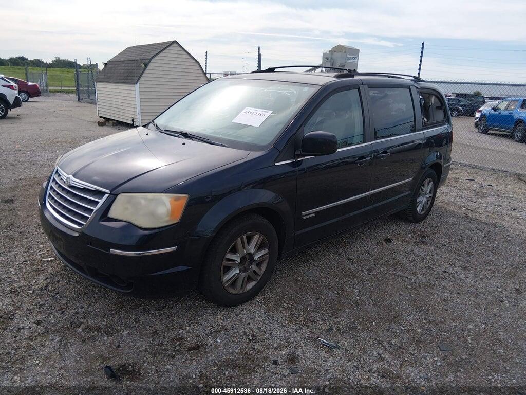 2A4RR5D10AR299973 2010 CHRYSLER TOWN & COUNTRY photo no. 2