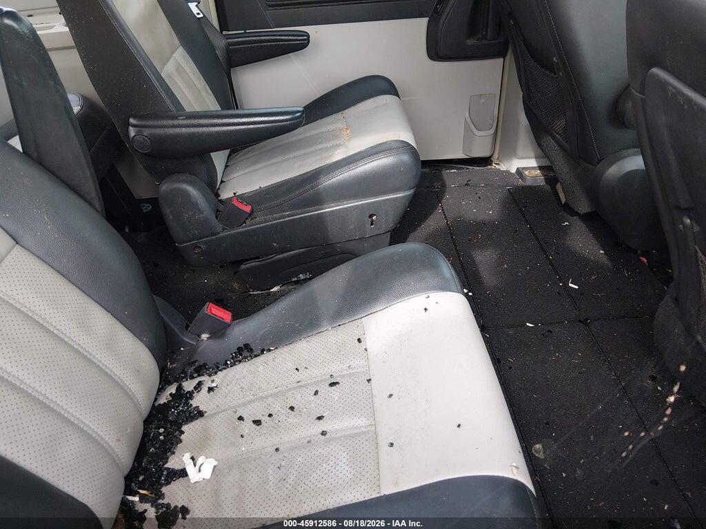 2A4RR5D10AR299973 2010 CHRYSLER TOWN & COUNTRY photo no. 8