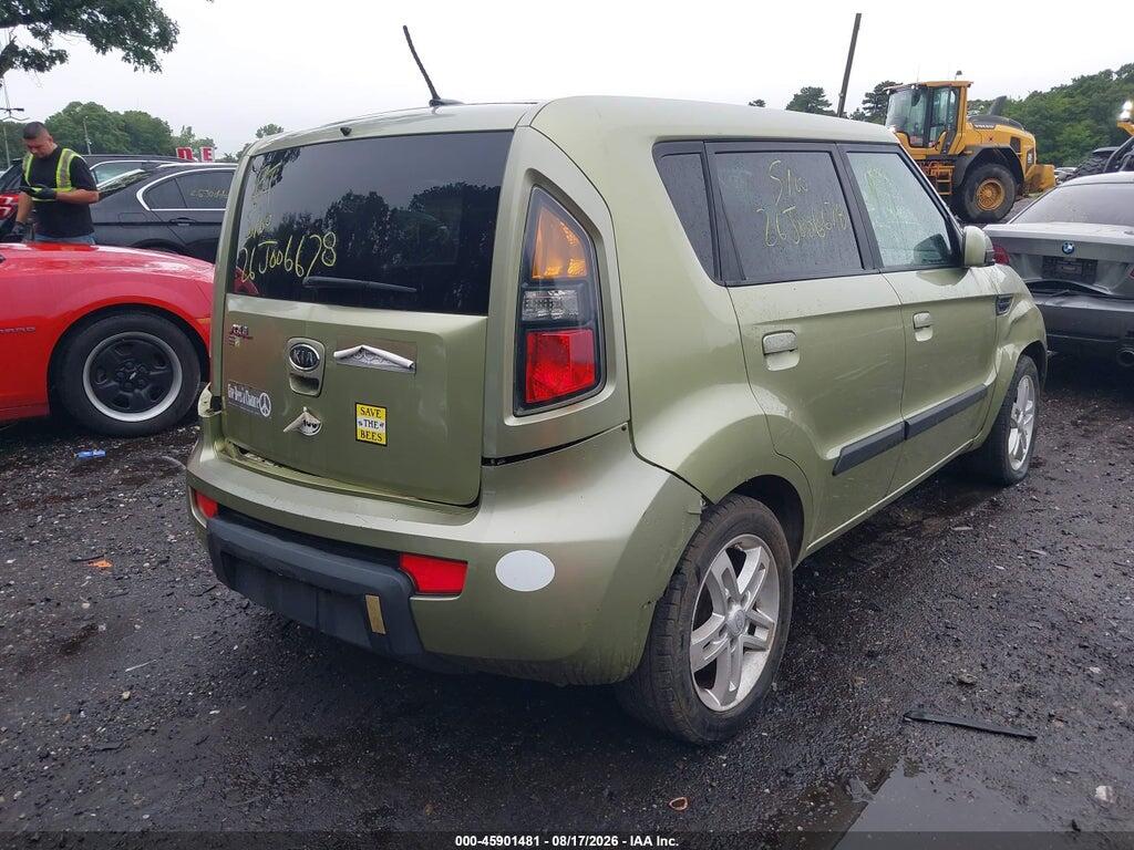 KNDJT2A2XA7047178 2010 KIA SOUL photo no. 4