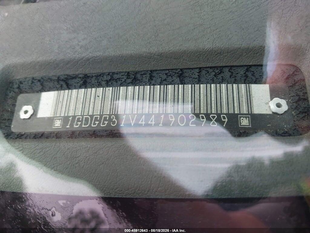 1GDGG31V441902989 2004 GMC SAVANA CUTAWAY photo no. 8