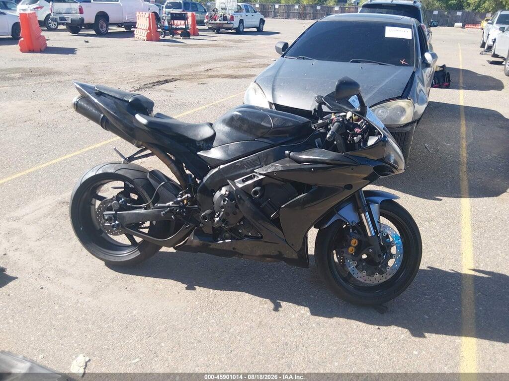 JYARN13E64A000845 2004 YAMAHA YZFR1 photo no. 11
