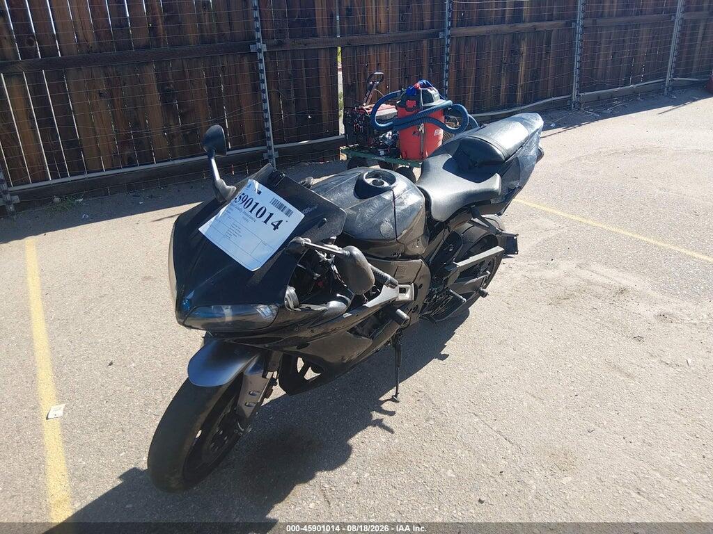 JYARN13E64A000845 2004 YAMAHA YZFR1 photo no. 2