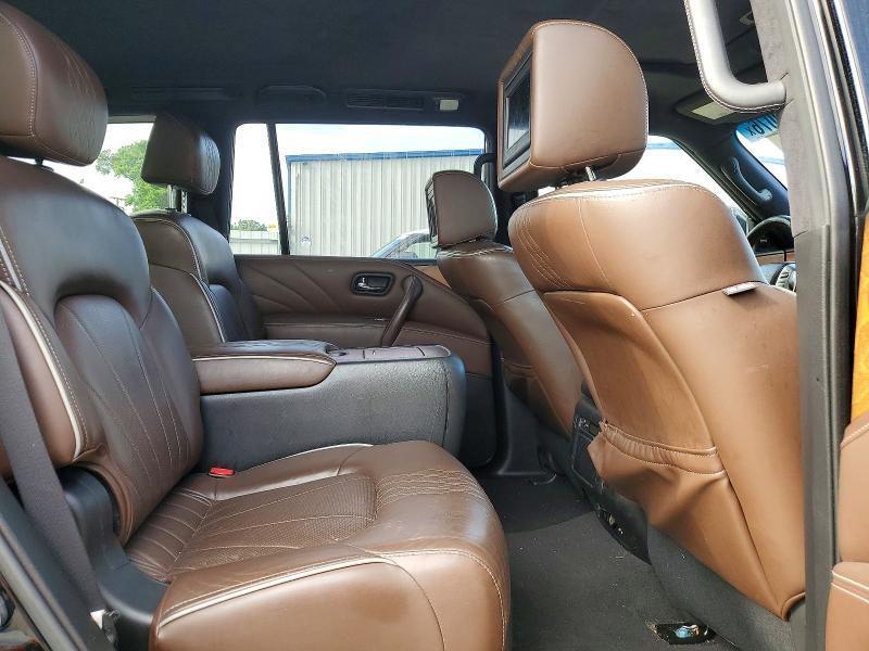 2016 INFINITI QX80 LIMITED — Фото 11 из 13