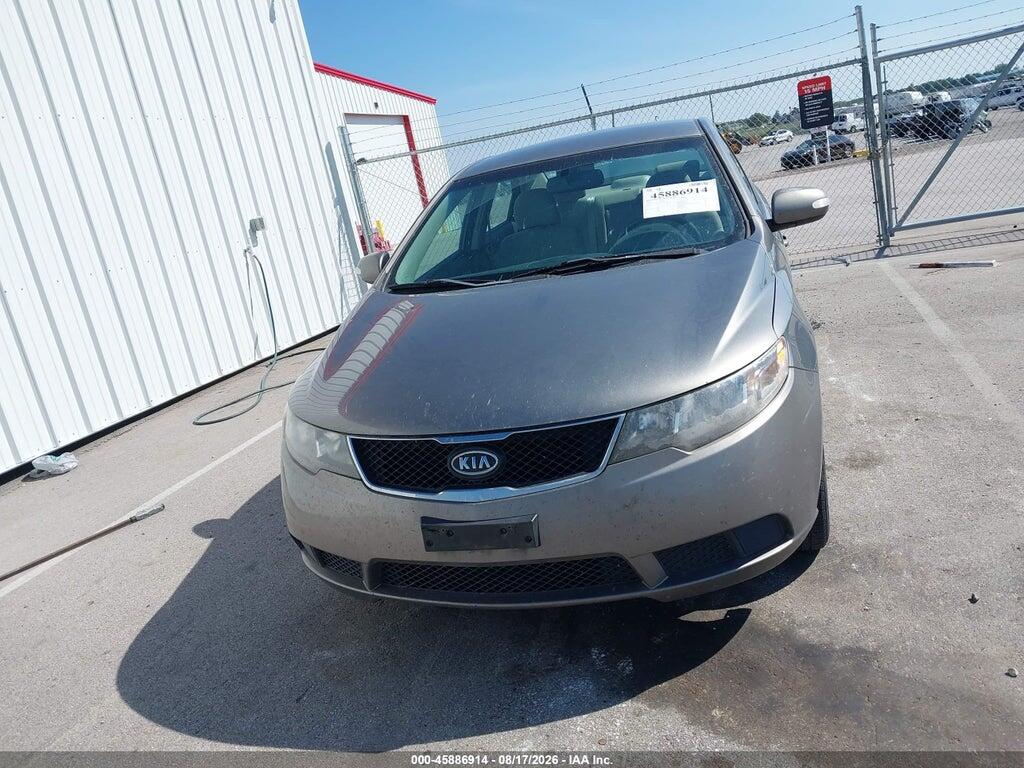 KNAFU4A2XA5860169 2010 KIA FORTE photo no. 12