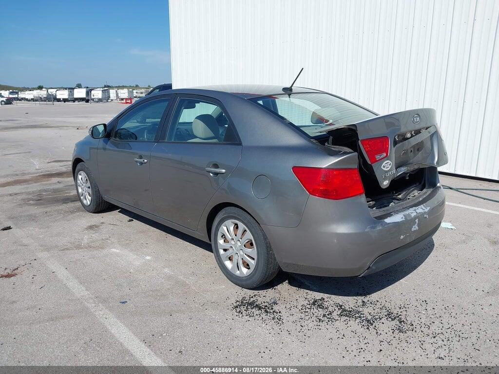 KNAFU4A2XA5860169 2010 KIA FORTE photo no. 3