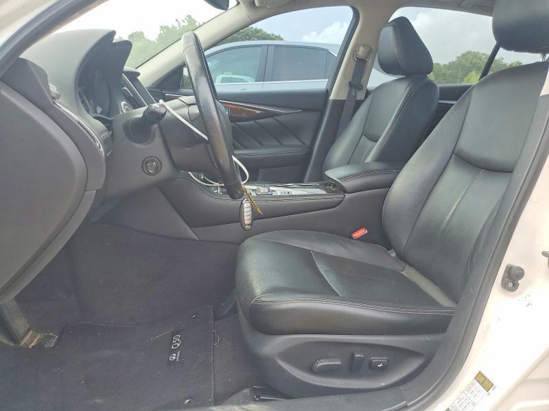 2016 INFINITI Q50 3.0T PREMIUM — Фото 7 из 12