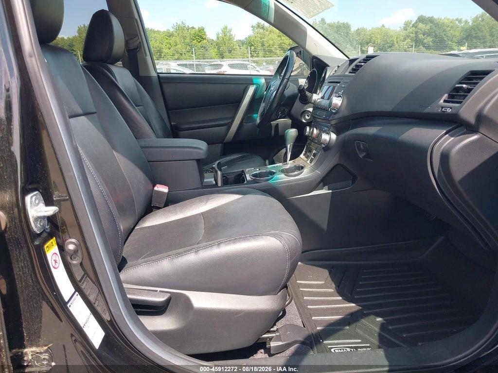 5TDBK3EH2BS084731 2011 TOYOTA HIGHLANDER photo no. 5