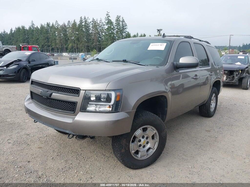 1GNSKAE04BR127499 2011 CHEVROLET TAHOE photo no. 2