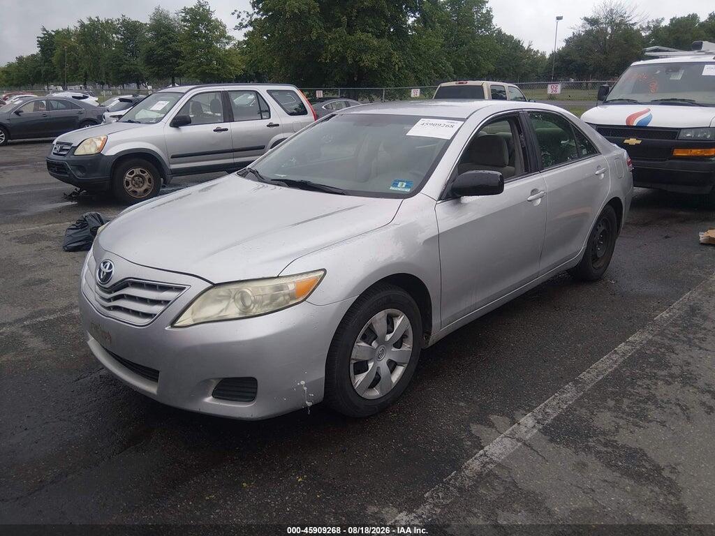 4T1BF3EK2BU654749 2011 TOYOTA CAMRY photo no. 2