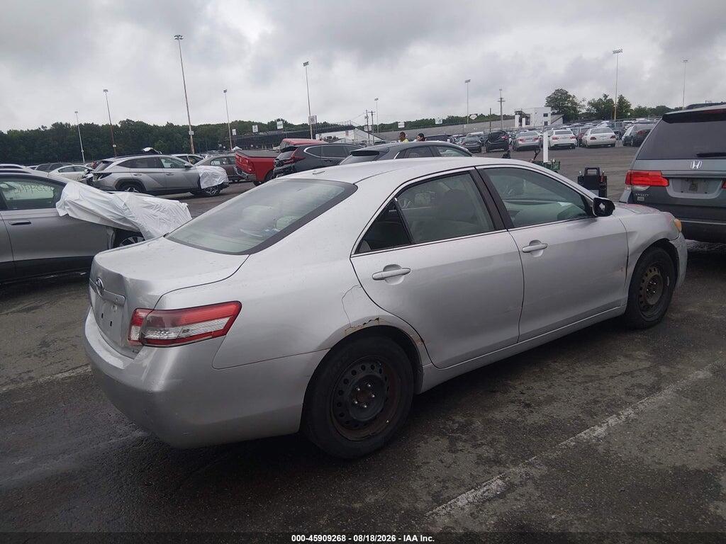 4T1BF3EK2BU654749 2011 TOYOTA CAMRY photo no. 4